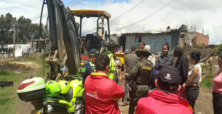 Maquinaria es retirada de área protegida en el suroriente de Bogotá