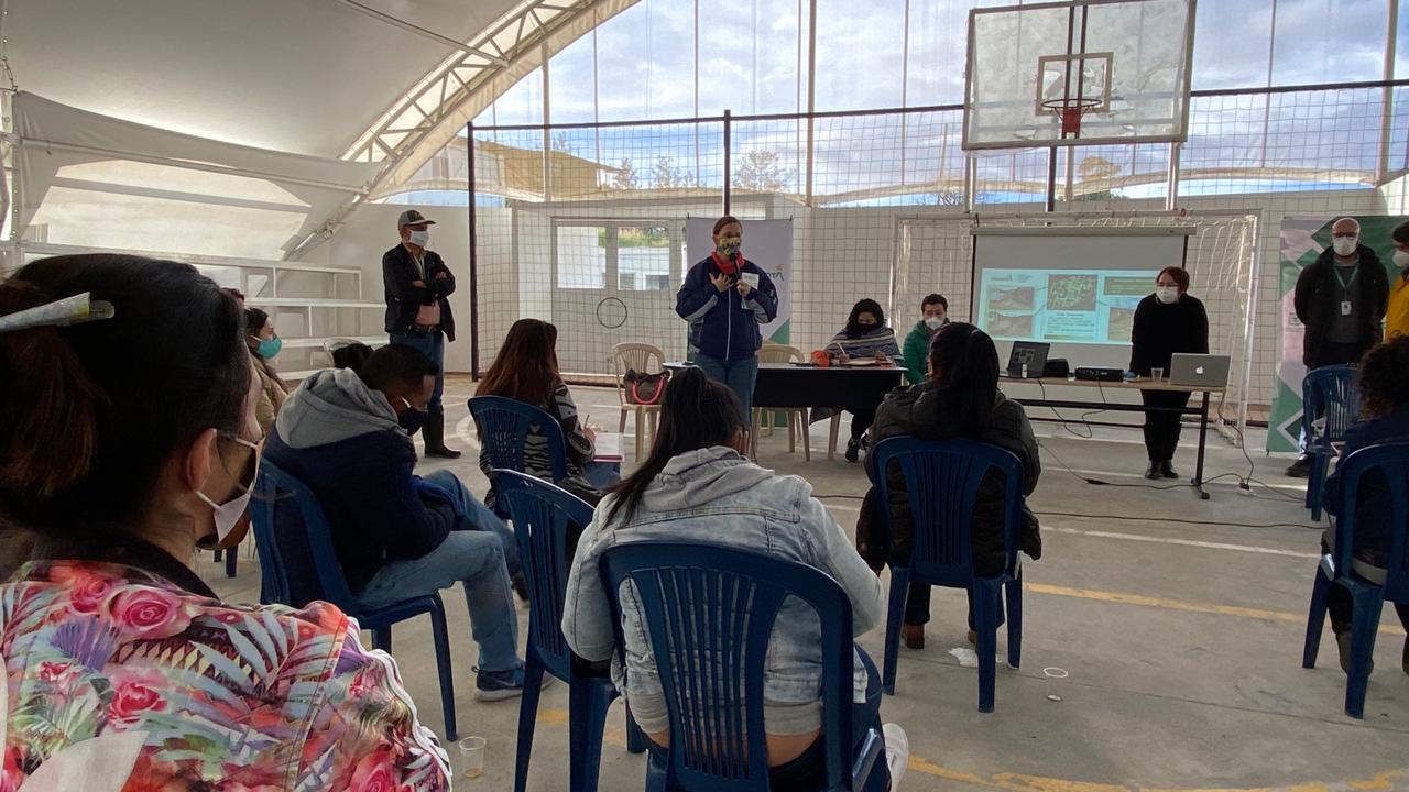 Distrito sostuvo diálogo con comunidades de Mochuelo Alto en el sur de Bogotá