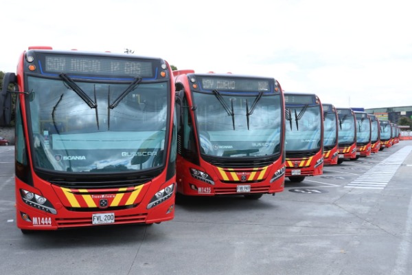 El Distrito trabaja en una comisión para esclarecer el cronograma de compra de buses que permita tener una flota eléctrica y lo más limpia posible para la ciudad. Foto: Comunicaciones, Secretaría de Ambiente. El Distrito trabaja en una comisión para esclarecer el cronograma de compra de buses que permita tener una flota eléctrica y lo más limpia posible para la ciudad.