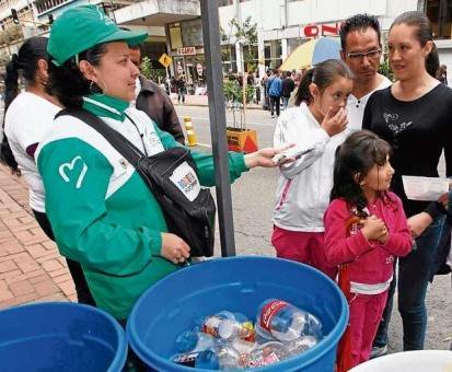 Bogotá celebró el día mundial del reciclaje