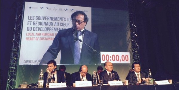 Alcalde Gustavo Petro durante el encuentro del consejo mundial de Ciudades y Gobiernos Locales (CGLU). 