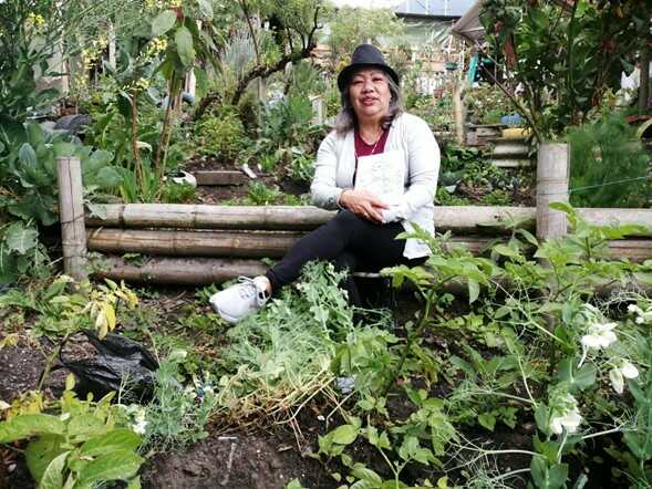 Lucy, una mujer que cultiva amor y buenas prácticas ambientales en San Cristóbal