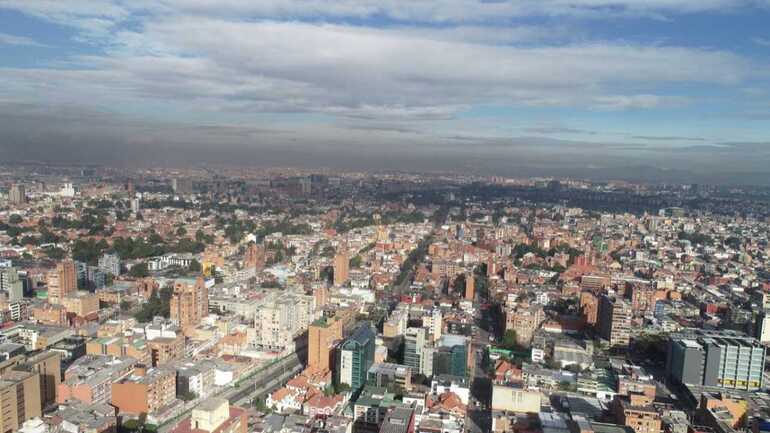 Cambio de hábitos y vigilancia y control, claves para mantener una buena calidad del aire en Bogotá y la región