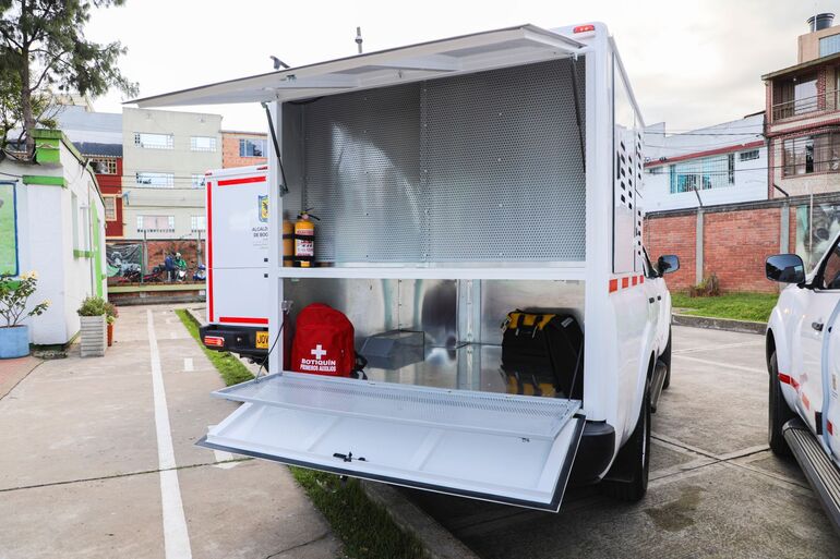 Vehículo para atención de emergencias en animales