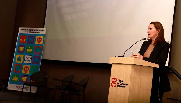 Carolina Urrutia, secretaria de Ambiente en durante el evento ZEA