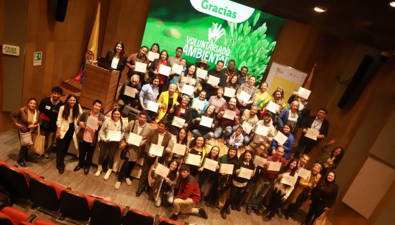  Representantes de las 117 organizaciones reciben el diploma de Voluntariado Ambiental