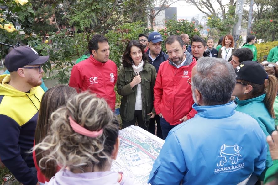 Alcalde Galán y secretaria de Ambiente Adriana en jornada de sensibilización