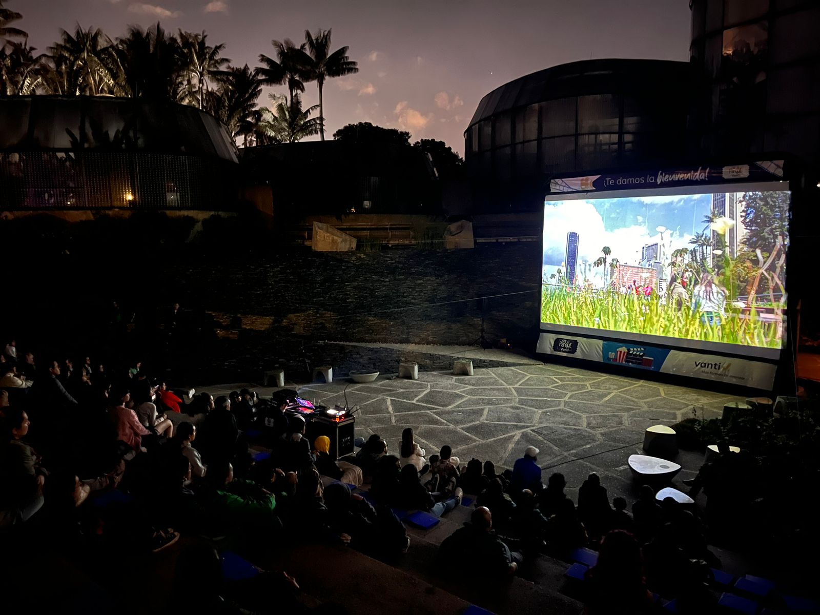 En antesala de la COP16, Bogotá revive el documental "Vecinos Inesperados" que retrata su biodiversidad