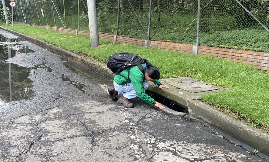 Secretaría de Ambiente inicia investigación preliminar  por vertimiento de sustancias en Engativá