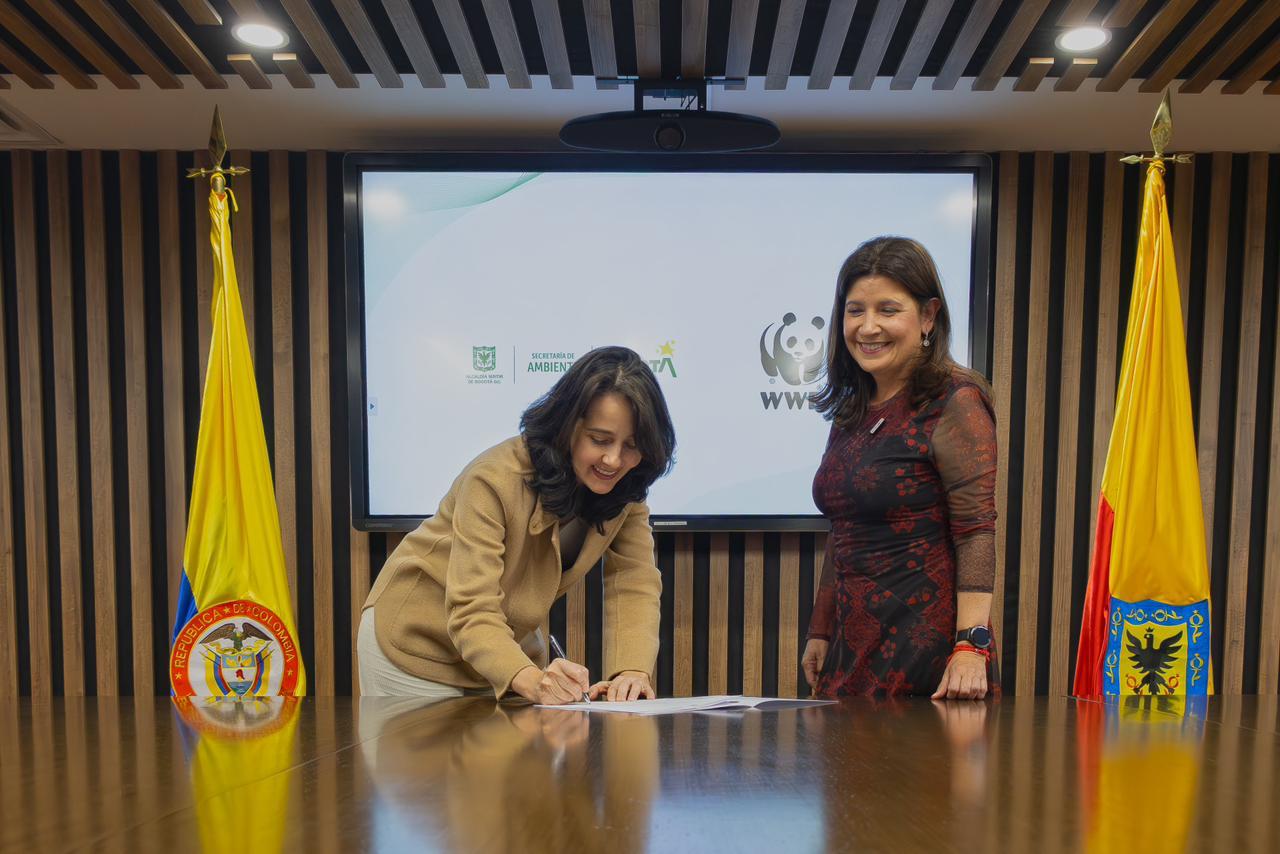 Bogotá firma convenio con WWF para fortalecer la gestión de las áreas protegidas en el Distrito