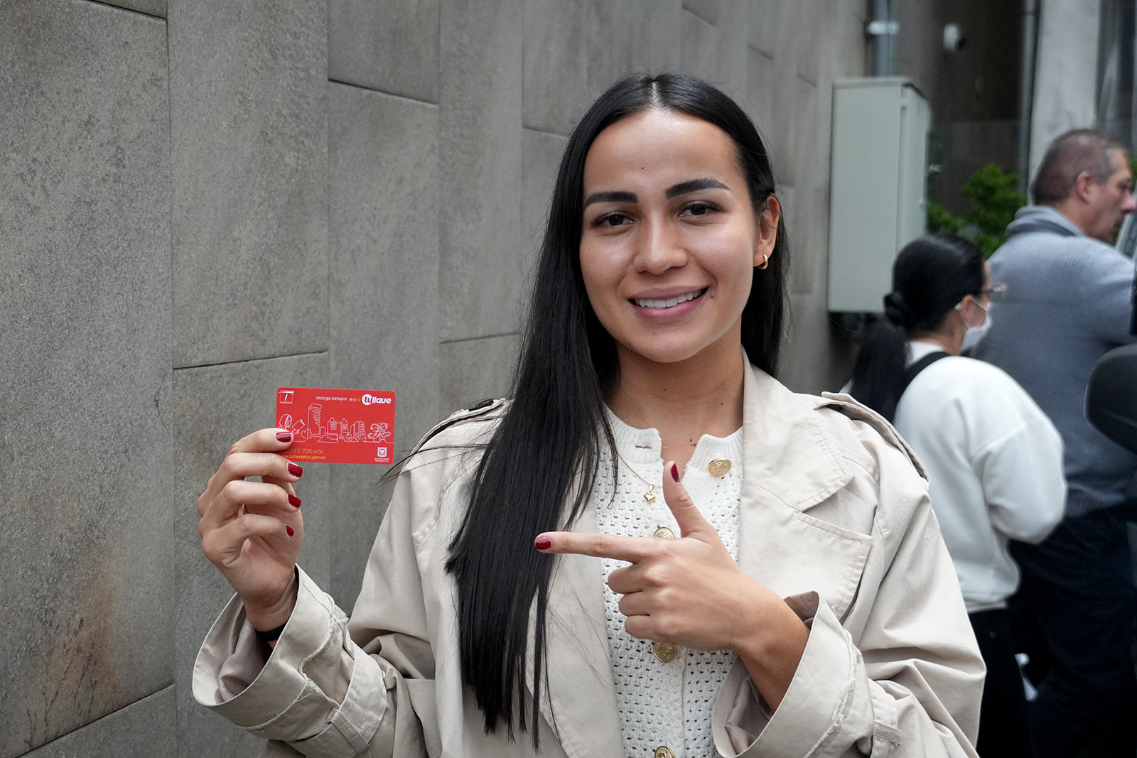 La Tropa TransMilenio visitó nuestra entidad para acercar el sistema a los usuarios